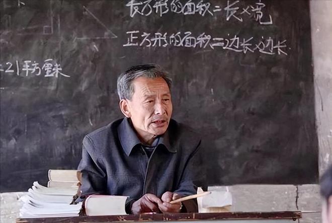 我住院亲家母来看望走时往我被子里塞张卡去查余额后愣了(图9)