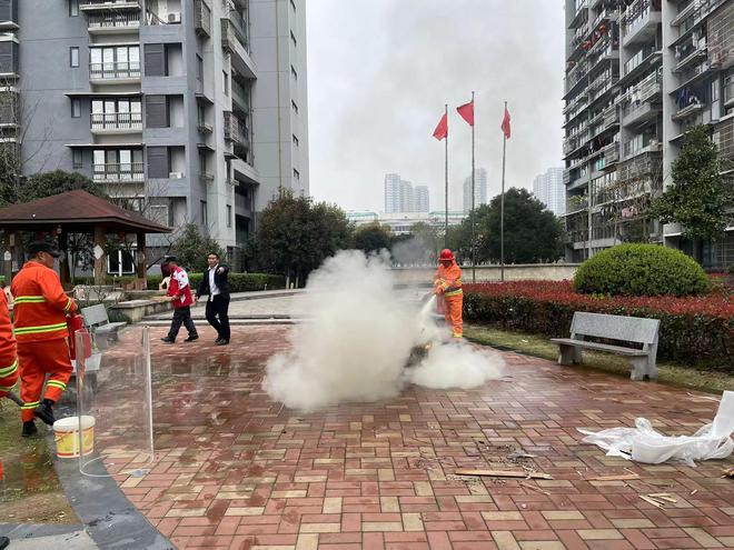 娄桥街道在广华家园开展高层建筑消防演练培训(图3)