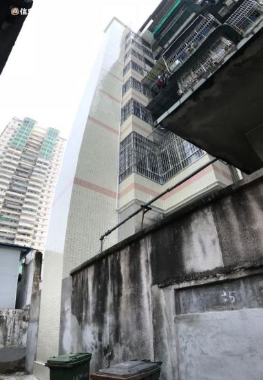 广州首例逃生爬梯!这栋特殊老楼为加装电梯出了这招(图1)