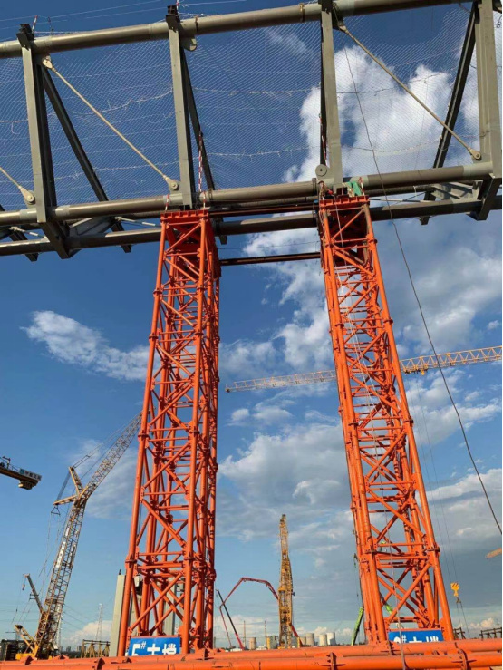 中建八局新型建造公司高承载力工具式钢结构临时支撑的产业化之路(图1)