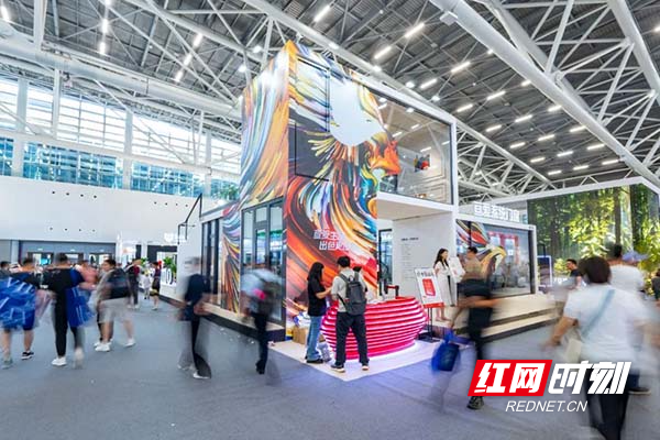 2024中国建博会（广州）首日亘爱系统门窗展馆人气旺(图1)